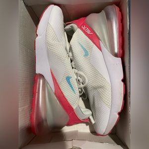 Nike 270s, Women’s 8